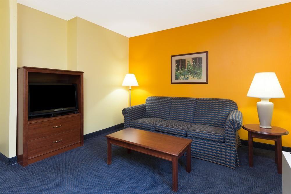 Motel 6 Springfield, Il - Airport Exterior foto